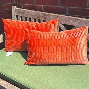 Decorative pillows, perfect for Fall.